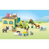 PLAYMOBIL 71656 Junior: Bauernhof-Abenteuer mit Traktor, Anhänger und tierischen Freunden, Konstruktionsspielzeug 