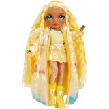 MGA Entertainment Rainbow High Winter Wonderland Doll - Sunny (Yellow), Puppe 