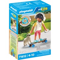 PLAYMOBIL 71612 My Life Junge mit Hund, Konstruktionsspielzeug 